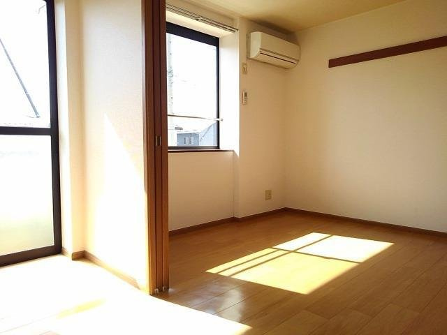 エクセル城東Ｃの居間・リビング