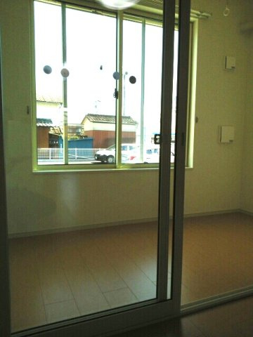 ＶＥＮＥＺＩＡ　ＲＯＳＡの内装