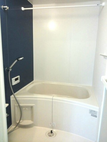 ＶＥＮＥＺＩＡ　ＲＯＳＡの浴室