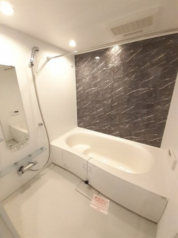 プリムローズ　ガーデンヴィラＡの浴室