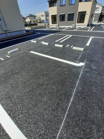 アルバーダ　Ⅱの駐車場