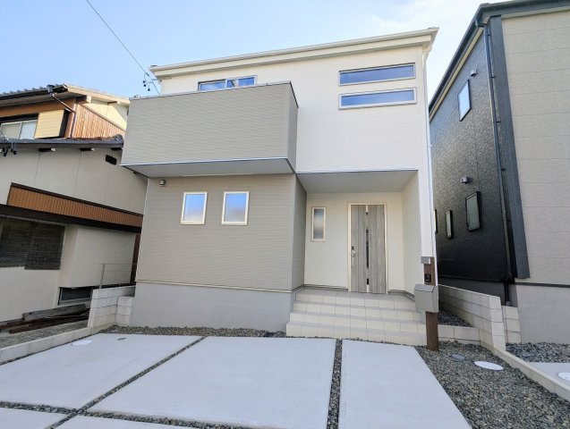 瀬戸市ひまわり台　全3棟の外観