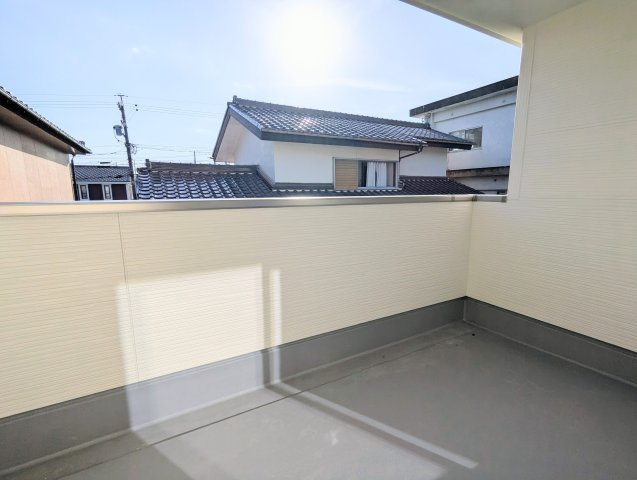 瀬戸市ひまわり台　全3棟のバルコニー