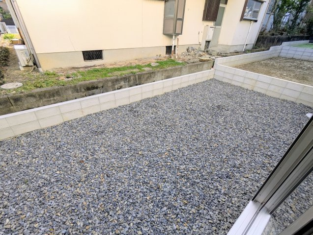 瀬戸市ひまわり台　全3棟の庭