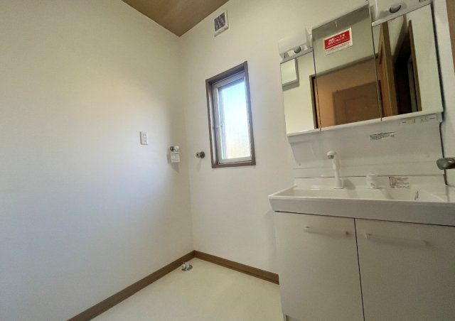 須賀川市向陽町の洗面所