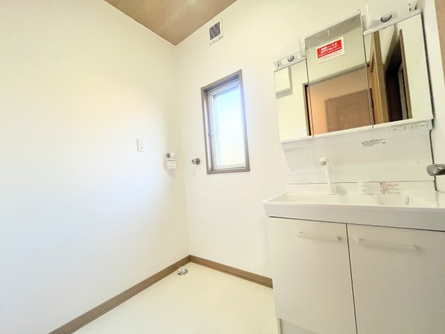 須賀川市向陽町の洗面所