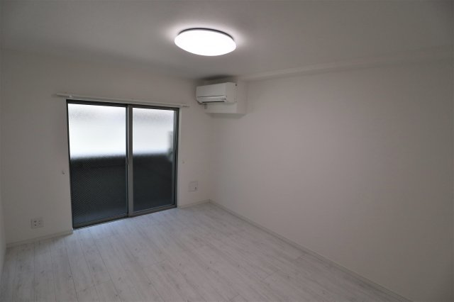 Searex県立大学の居間・リビング|こちらの居間で趣味の時間をお楽しみください