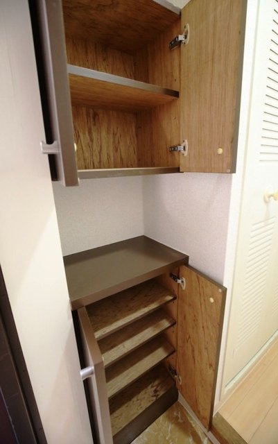 横浜平沼ダイカンプラザ三号館の収納|靴入