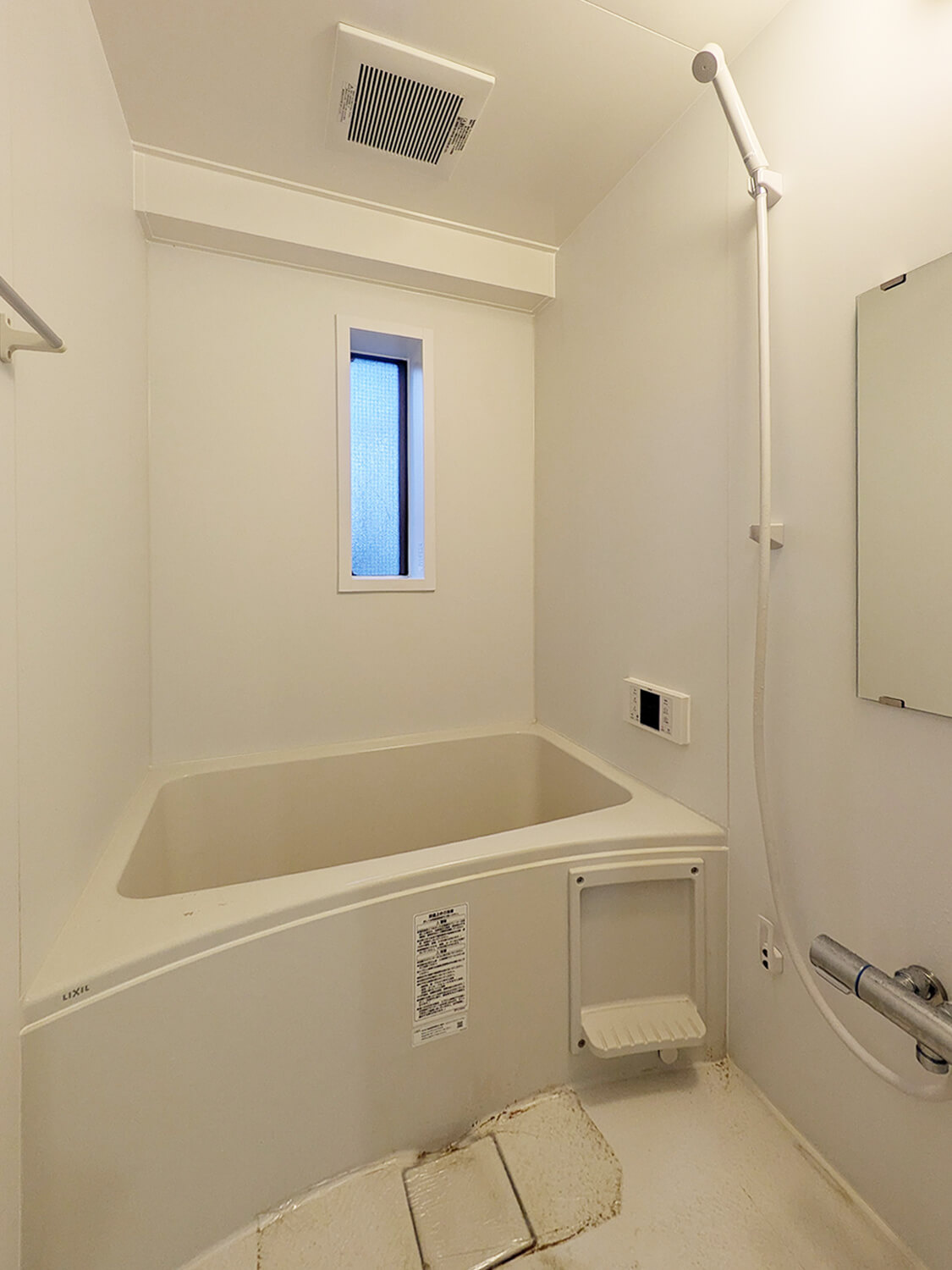 ヴィラ東川口の浴室|落ち着いた空間のお風呂です