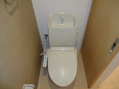 【トイレ】 | ユーパークカルナ | シャワー付トイレ