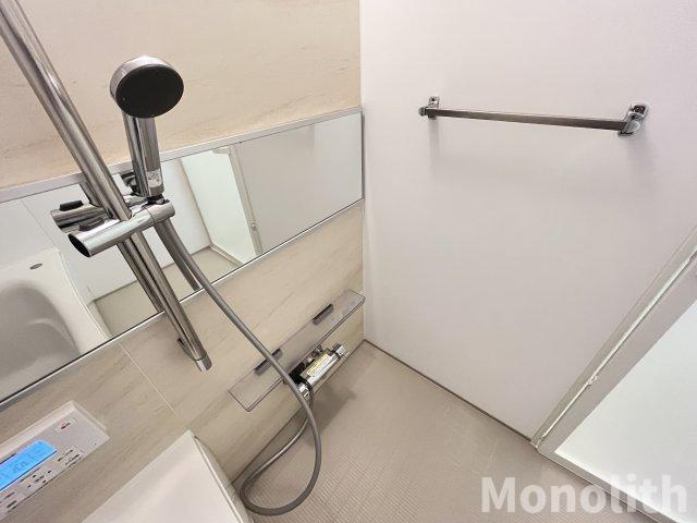 ユアメゾン加茂の浴室