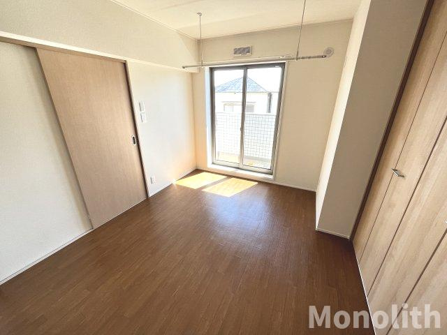 ユアメゾン加茂の居間・リビング