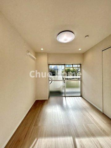 シティコープ豊洲の子供部屋|【子供部屋】お子様を持つ家庭の約6割が「家族や子どものため」に購入を希望。入学後の転校を避け、広い空間でのびのび育てたいなどの親心が、家探しのきっかけになっているようです。