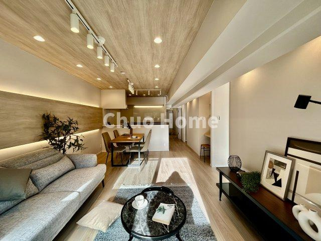 シティコープ豊洲の居間・リビング|【居間・リビング】「ＬＤＫは家族団らんをデザイン」広いＬＤＫでは家族が集まり一緒の時間を過ごせる工夫がされております。何気ない一日の当たり前のひとコマがいつか一生の宝物になります