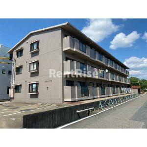 ソレアード川添