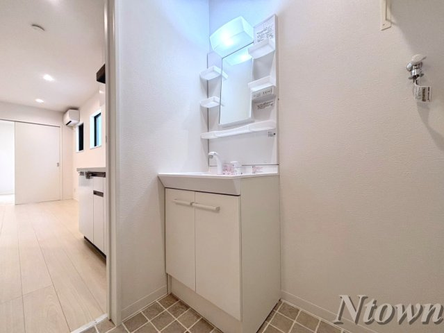 【独立洗面台】 | Cherim 本陣十王町 North | 独立洗面台で身支度をすべて済ませてしまいましょう