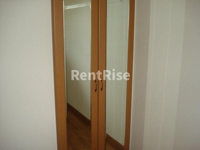 グリーンティアラの洋室|収納（北洋室）(イメージ)