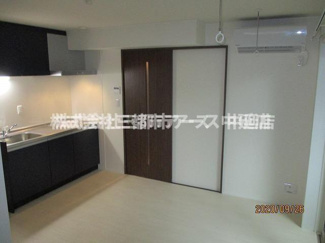 【居間・リビング】 | グランビューノ荏原 | グランビューノ荏原　は三都市アース中延店へお任せください！　ご内覧可能なお部屋は物件現地お待ち合わせご案内可能です！