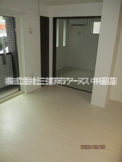 【居間・リビング】 | グランビューノ荏原 | グランビューノ荏原　は三都市アース中延店へお任せください！　ご内覧可能なお部屋は物件現地お待ち合わせご案内可能です！