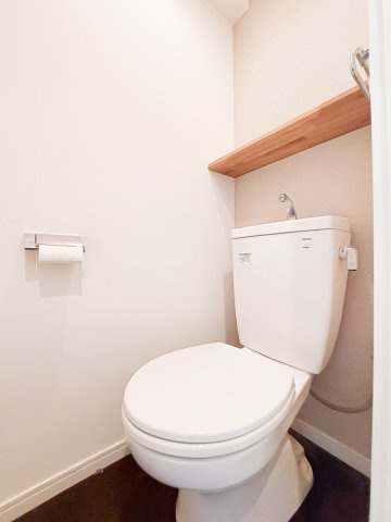 サヴォイ　ル・パシフィーク　2階のトイレ|別号室です。現状優先になります。