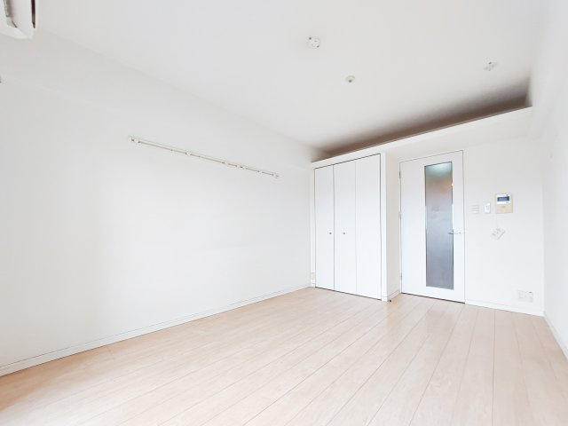 サヴォイ　ル・パシフィーク　2階の居間・リビング|別号室です。現状優先になります。