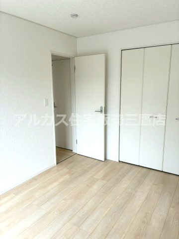 新座市大和田５丁目 武蔵野線 新座駅 新築戸建の洋室