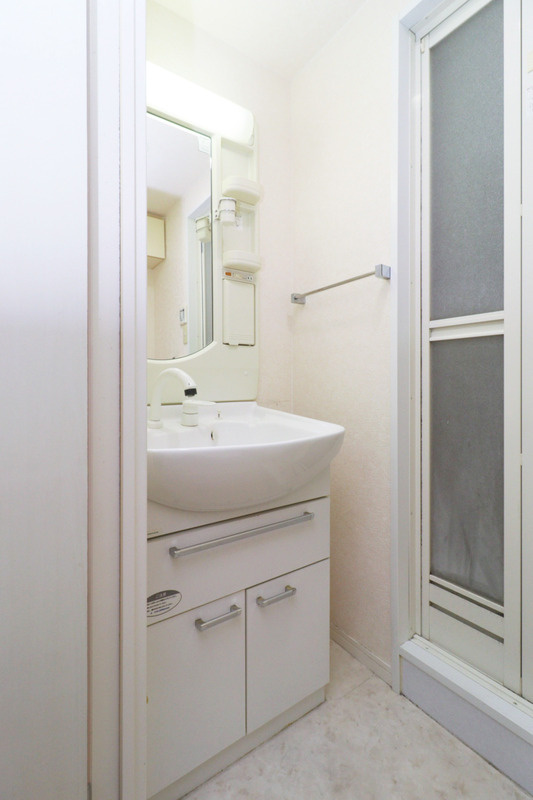 サヴォイグランデス　3階の洗面所|別号室のものになります。現状優先。