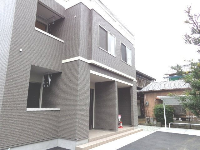 サンプレスのエントランス