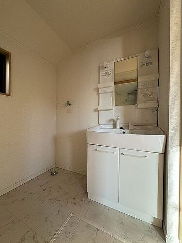 サニースクエア中野若宮の洗面所|使いやすい洗面所です