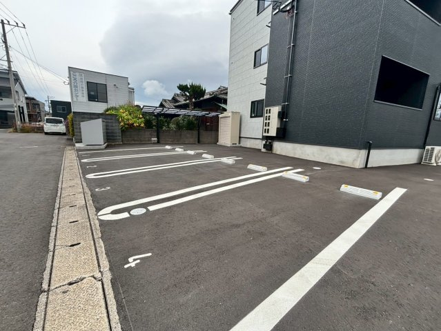 ＪＢ錦町ＢＲＯＣＡＤＥの駐車場