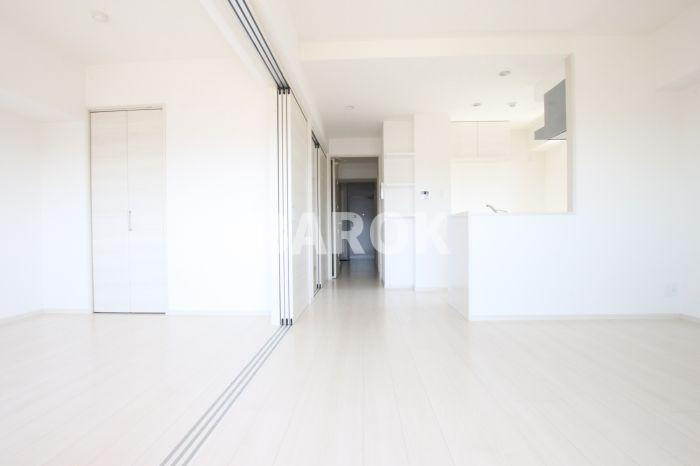 福岡市南区大橋３丁目の賃貸マンションの居間・リビング