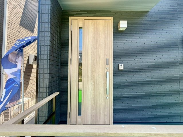 いの町枝川　未入居戸建の玄関