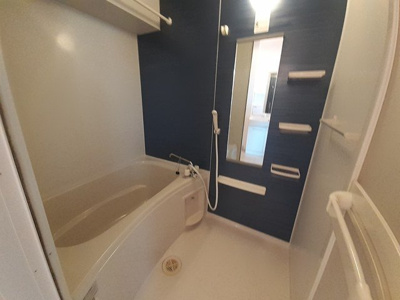 【浴室】 | パルＷＡＫＡＭＩＹＡ | コンパクトで使いやすいお風呂です