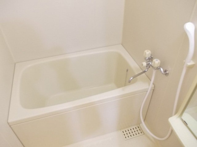 【浴室】 | グリーンコーポ上柳Ａ | 日々の暮らしに欠かせないお風呂です