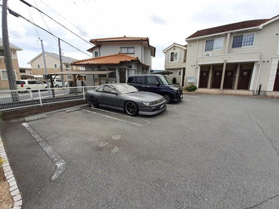 【駐車場】 | ラ・ペッシェＮ | 駐車場完備です