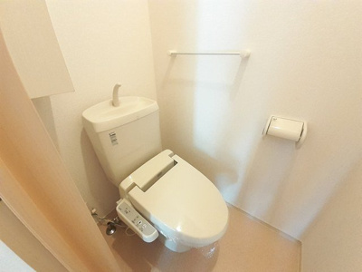 【トイレ】 | 花咲館 | ゆったりとした空間のトイレです