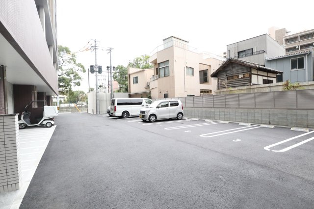 サヴォイ ラ・サブリエール　12階の駐車場