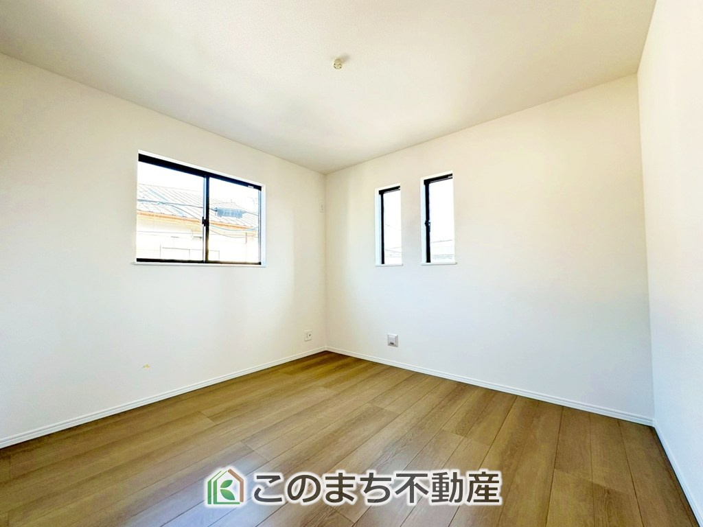 ハートフルタウン宇都宮市若草5丁目2698番の洋室|一人ひとりの大切なプライベート空間。ゆとりある広さで、一人の時間をゆったりと過ごせる安らぐお部屋になるはずです。
