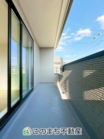 ハートフルタウン宇都宮市若草5丁目2698番のバルコニー|"南向きバルコニーがございます！
陽当りが確保されておりますので洗濯物も速乾です！"
