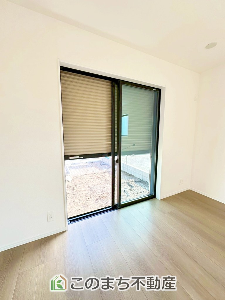 ハートフルタウン宇都宮市若草5丁目2698番の設備|シャッター雨戸で防犯性アップ♪
