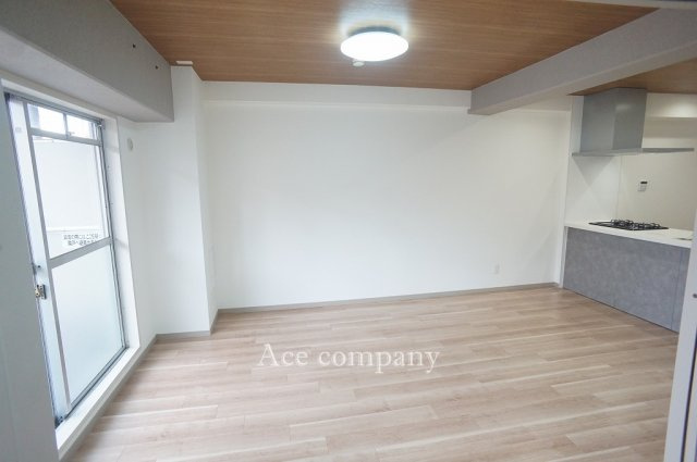 【居間・リビング】の画像