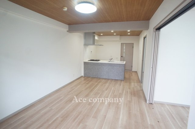 【居間・リビング】 | 八戸ノ里第3ガーデンハイツA棟 | 【LDK:約12.5帖】