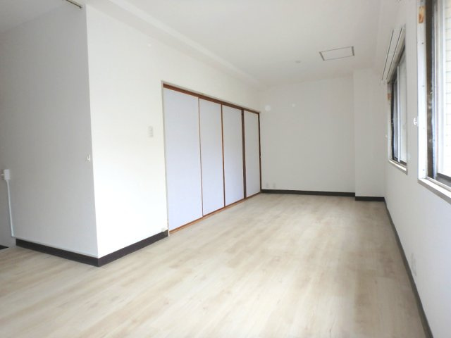 日生住吉コープの居間・リビング