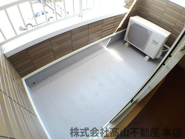 ウイング宗像Ｂのバルコニー|開放的で明るい空間を演出してくれるバルコニーです