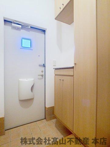 ウイング宗像Ｂの玄関