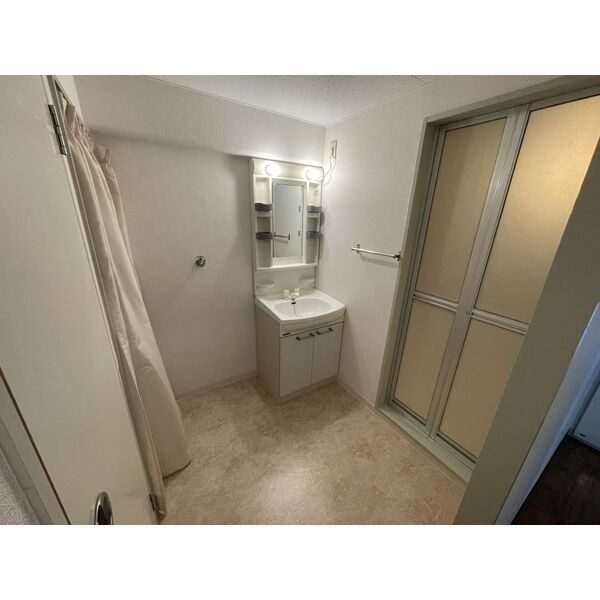 KIソシア Iの洗面所