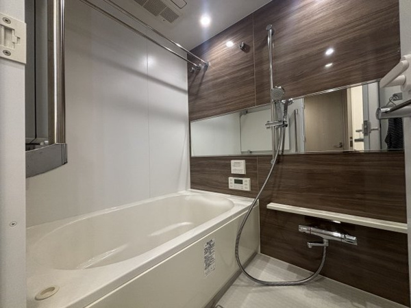 【浴室】 | 【浴室】追い炊き機能完備で快適にお過ごしいただけます☆