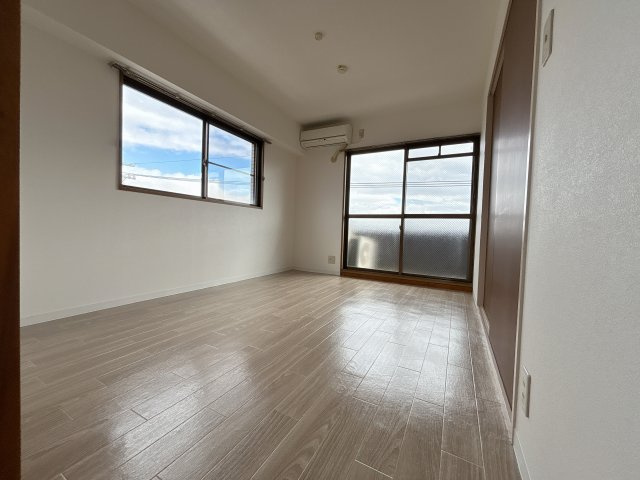 サンファミール北浦の洋室