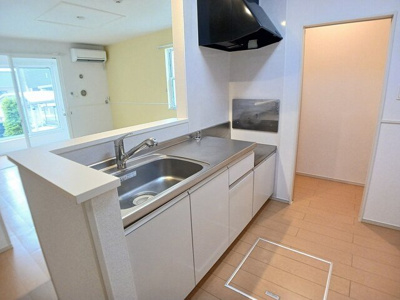 【キッチン】 | ジェルメ今在家