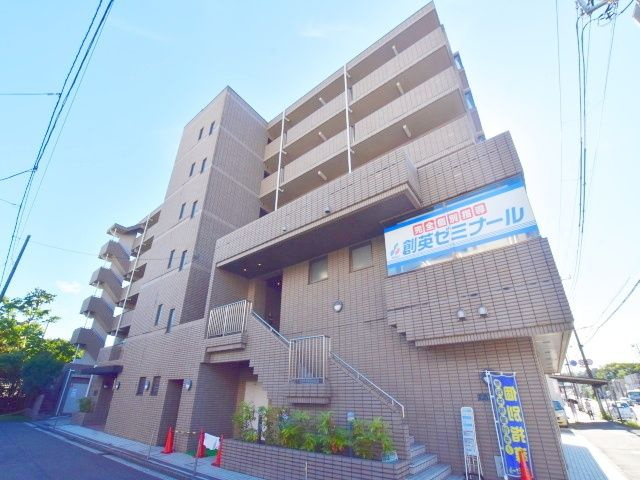 アブニール根岸の外観